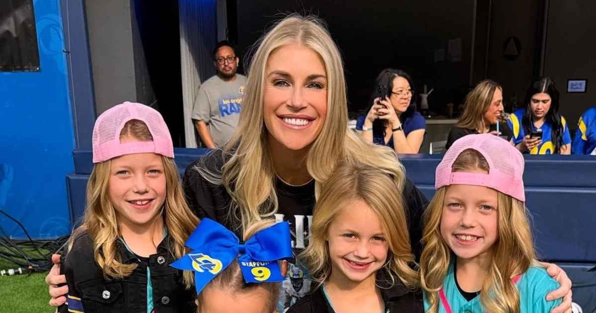Por que Kelly Stafford decidiu escolher seu nascimento