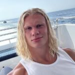 Erling Haaland envia uma mensagem às críticas ao cabelo – como namorada de um quarto de namorada e Greenlândia verde