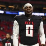 Lorenzo Carter andando da NFV apenas quatro meses após a assinatura e Titansi Titnessee