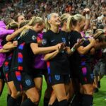Inglaterra 2-1