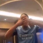 Como o que você vê, mylles? Lewis-Skell Sinais para ir assinar sinais de arsenal