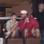 Travis Kelce brinca ele é uma ‘prostituta nfl’ quando gosta de Taylor Tayfie para filmes fofos
