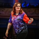 A estrela do Transs Darts Noa-Lynn Van Legven banida da competição no torneio de uma mulher depois de apresentar