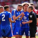 Robotham Plothing Ocorizus se mudando para o ex -capitão da Premier League como Rynolds e Rob Melshenney não