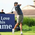 O filho de Charlie, 16 de Tiger Woods, explodiu para a forma com uma rodada forte e ecos do pai lendário