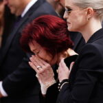 Esta foto Sharon Osborne em Ozzy Funeral partirá seu coração
