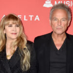 Stevie Nicks e Lindsy Sithsey parecem se lembrar de desativar