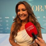 María Bravo absorveu um sorriso depois que o pai de seu pai Amadrinando e Eva Longorial Gala Gala Melta Marbella