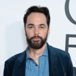 ‘Big Theory Big Jim Parsons bate o governo Trump para parar a linha direta do LGBTQ CRISS: “É certo literalmente”