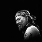 Willie Nelson, 92, uma folha de concerto de multidão em tecido com músicas emocionais: ‘O que é o ícone correto