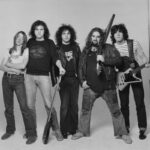 Iron Iron Raga a banda genuína do membro do silêncio