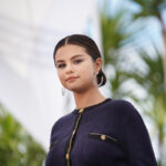 Selena Gomez comemora o 33º aniversário com alfândega personalizada