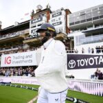Chris Woakes Bats for English com um braço como um abraço de heróis da final para manter o dramático constante