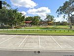 El cuerpo de Horror Man aparece en Suburban Park