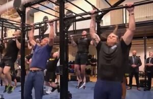 RFF Junior em frente aos fuzileiros navais e a batalha no desafio de Peter Hagueth Fitness … mas o que venceu pelo companheiro de Trump?