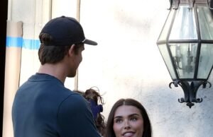 Rumores de Madison Beer e Justin Herbert Spark Romance como NFL Star