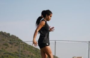 A estrela de Metildas ferida Mary Fauller surpreendeu os fãs de futebol com grandes notícias