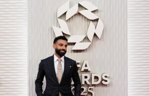 A Premier League Royalty gosta pesado com a Mon Saleh para o PFA Awards em Manchester e a estrela nucasal de ataque Alexander Isak um show.