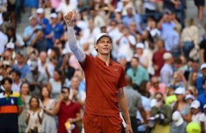 Último amor do tênis: Angenman é um pecador: se familiarizar com os mecanismos para se familiarizar com o modelo de estrelas F1 anteriores