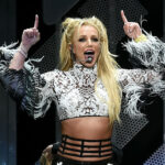 Britney Spears ataques Otis Redis atingiu um novo vídeo e os sons podem se surpreender