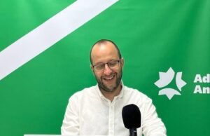 Vá em frente, leve o fogo para trabalhar em frente a Vox para “criminalização da imigração” na igreja em Granada