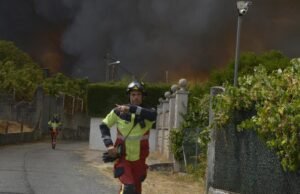 Em contato com o rei, o governo e as comunidades autônomas para o incêndio