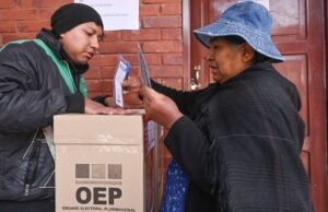 As eleições da Bolívia ao vivo: eles abriram eleições em todo o país