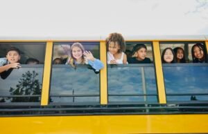 CAID -1 Lace a vacina para crianças durante a orientação federal contraditória foi presa na vacina incerta