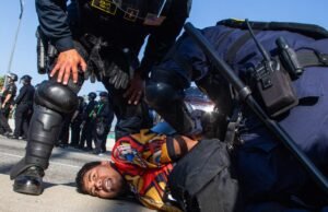 Governador na Califórnia Newsosom Remove mais oficiais comerciais na linha do cabelo