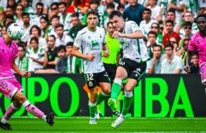 Igigo leva a corridas com a gasolina loira de Whitente