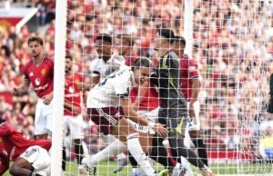 (Crônico) David Raya faz a diferença para o Arsenal em Old Trafford