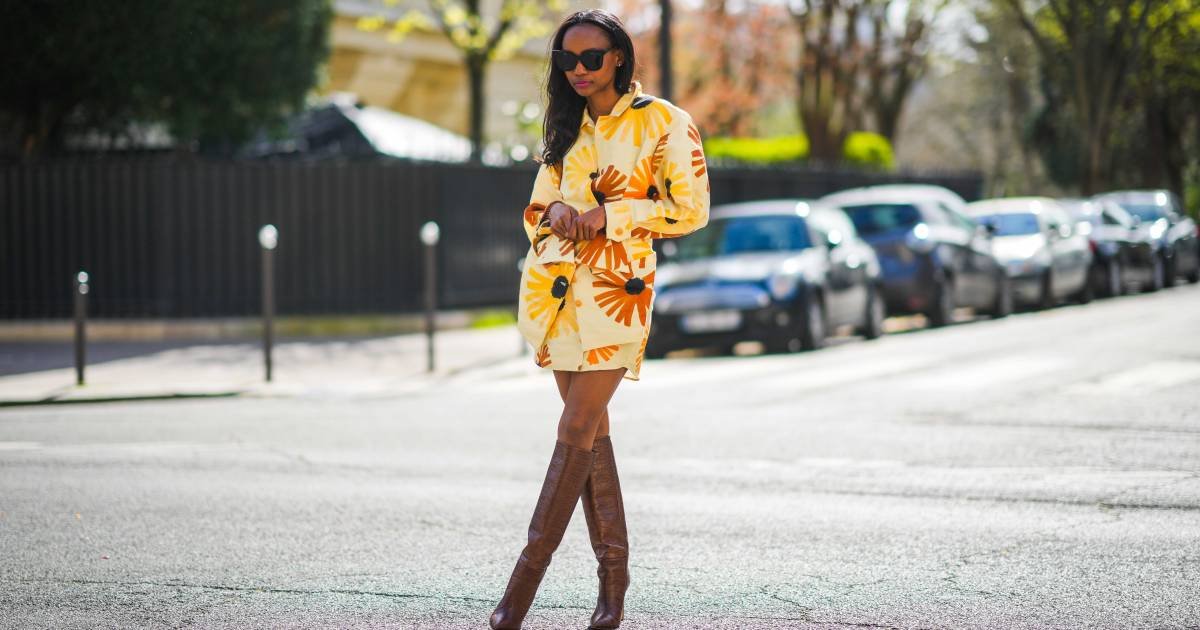 Emilie Joseph @Infashweet As filmagens amarelas e de orac de Paris Texas, em 28 de março de 2021 em Paris, França.