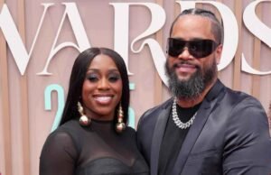 O gás Naomi da WWE sobre o marido Jimmy Uso durante o Baby News