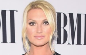 Broke Hogan vê as semanas do falecido padre Hulk Hogan Hogan após sua morte