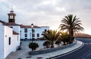 San Juan de la Rambla (Tennife) celebra seus cem anos, como uma vila, um diploma do rei Alfonso XII