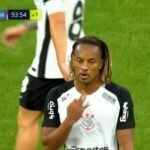 Andran Carrillo alcançou seu primeiro gol em Brazilirao: ele armazena Cortitts de derrota e marcar agonizar