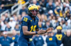 Michigan Wolverines lançou 2025 temporada no Novo México no jogo histórico