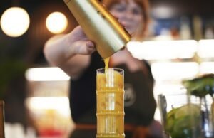 Bebidas não alcoólicas ganham popularidade entre aqueles que reduzem a ingestão de álcool