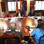 Comunidade de comédia de estrelas presidenciais da comunidade de Valencian, não há mudanças no governo de Mazón após o verão
