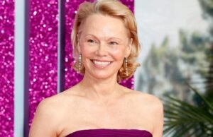 Os anos de diamante de Pamela Anderson têm gêmeos de US $ 30 na Amazon Mezon