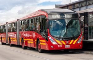 Depois de entrar irregularmente, uma mulher destruiu o tornozelo