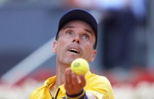 O espanhol Roberto Boutista leva uma mensagem para Winston-Salem na rodada 16