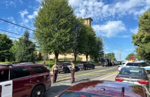 Tiro na escola Miniopolis deixou dois dois, aproximadamente 20 feridos