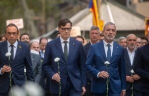 Uma homenagem às 17ª vítimas no oitavo aniversário dos ataques de Barcelona