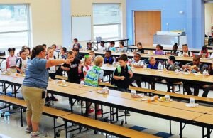Política do Texas: colaboração da NASA e atualizações de testes de professores