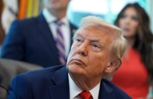 Em um investigador Trump por crimes relacionados à inteligência