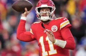 Wycings Sign Carson Wentz, Trade Sam Howle to Eagles