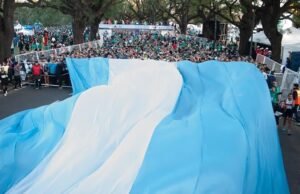 A maratona média de Buenos Aeron é conduzida com um recorde de mais de 27.000 participantes
