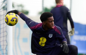 Espanha Birla Chicoro para a Inglaterra