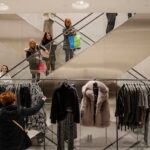 Zara cabeças abrindo a caixa de escritório inferior e incêndio que ela encontra roupas: 90.000 euros adicionam 9.500 por danos morais